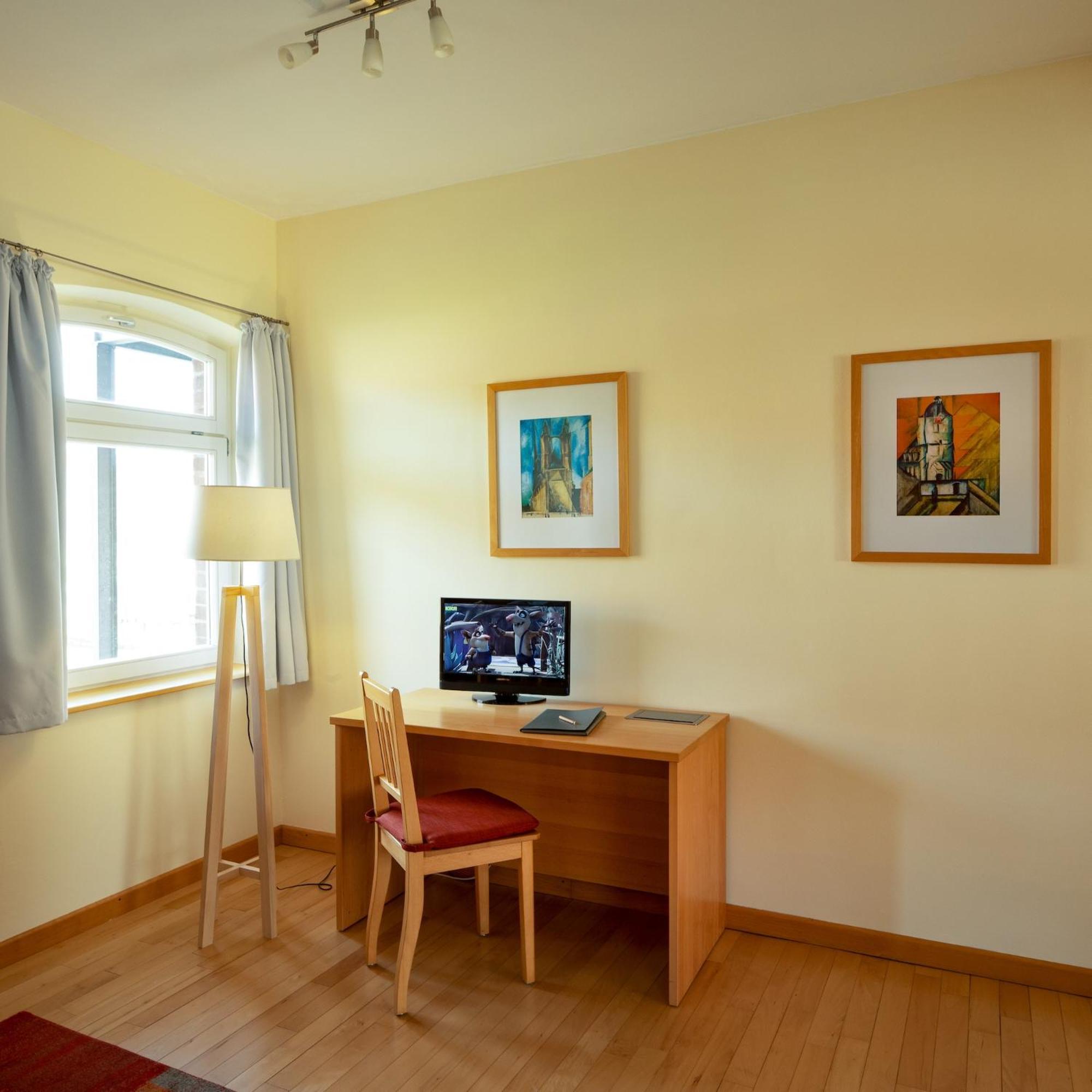 Biohotel Stiftsgut Wilhelmsgluecksbrunn Creuzburg Екстер'єр фото