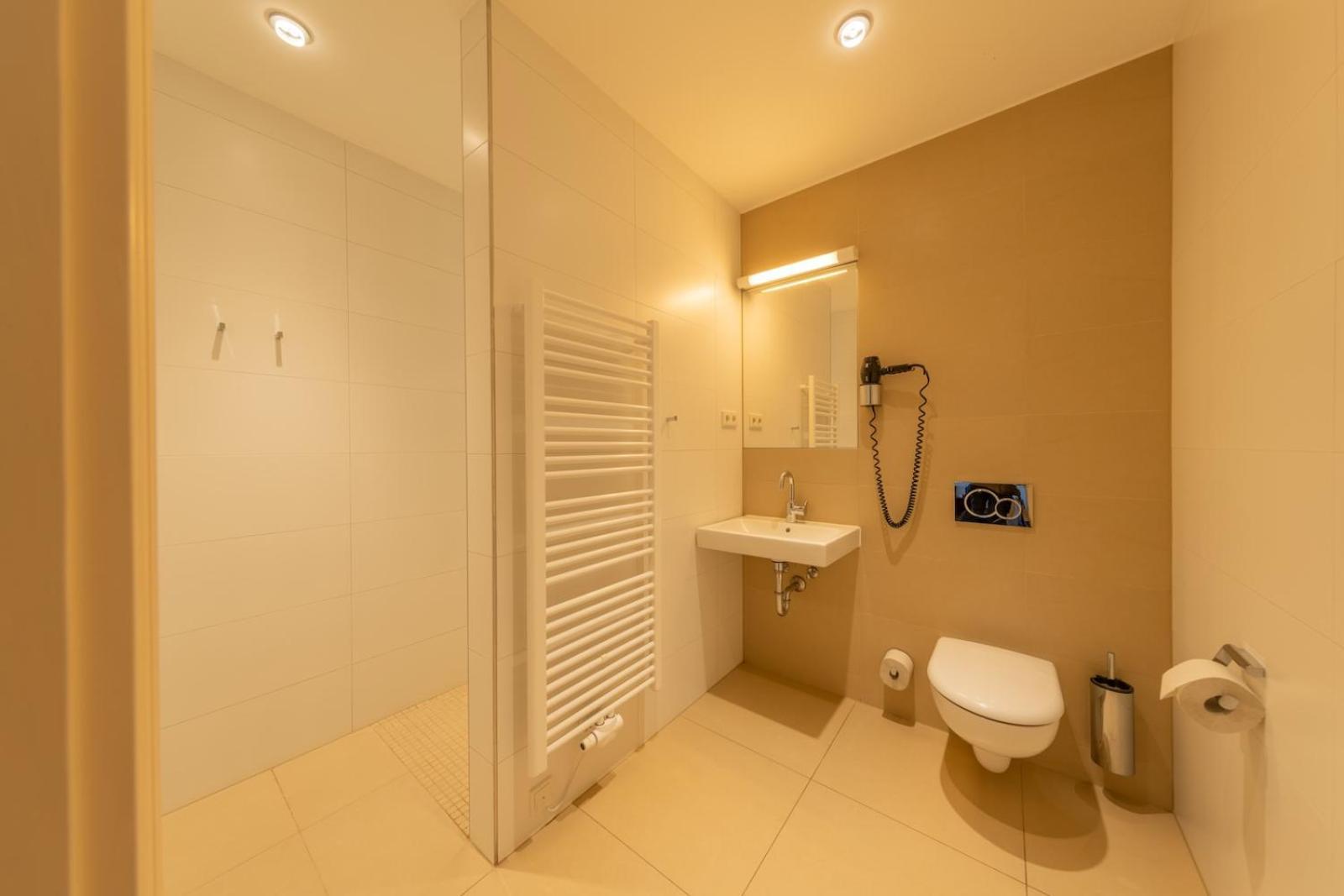 Biohotel Stiftsgut Wilhelmsgluecksbrunn Creuzburg Екстер'єр фото