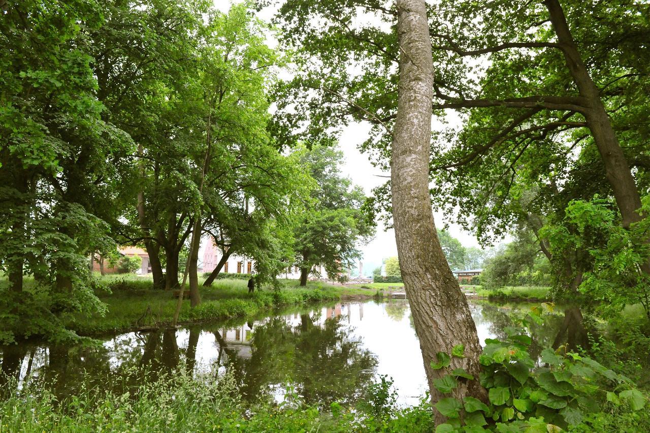 Biohotel Stiftsgut Wilhelmsgluecksbrunn Creuzburg Екстер'єр фото