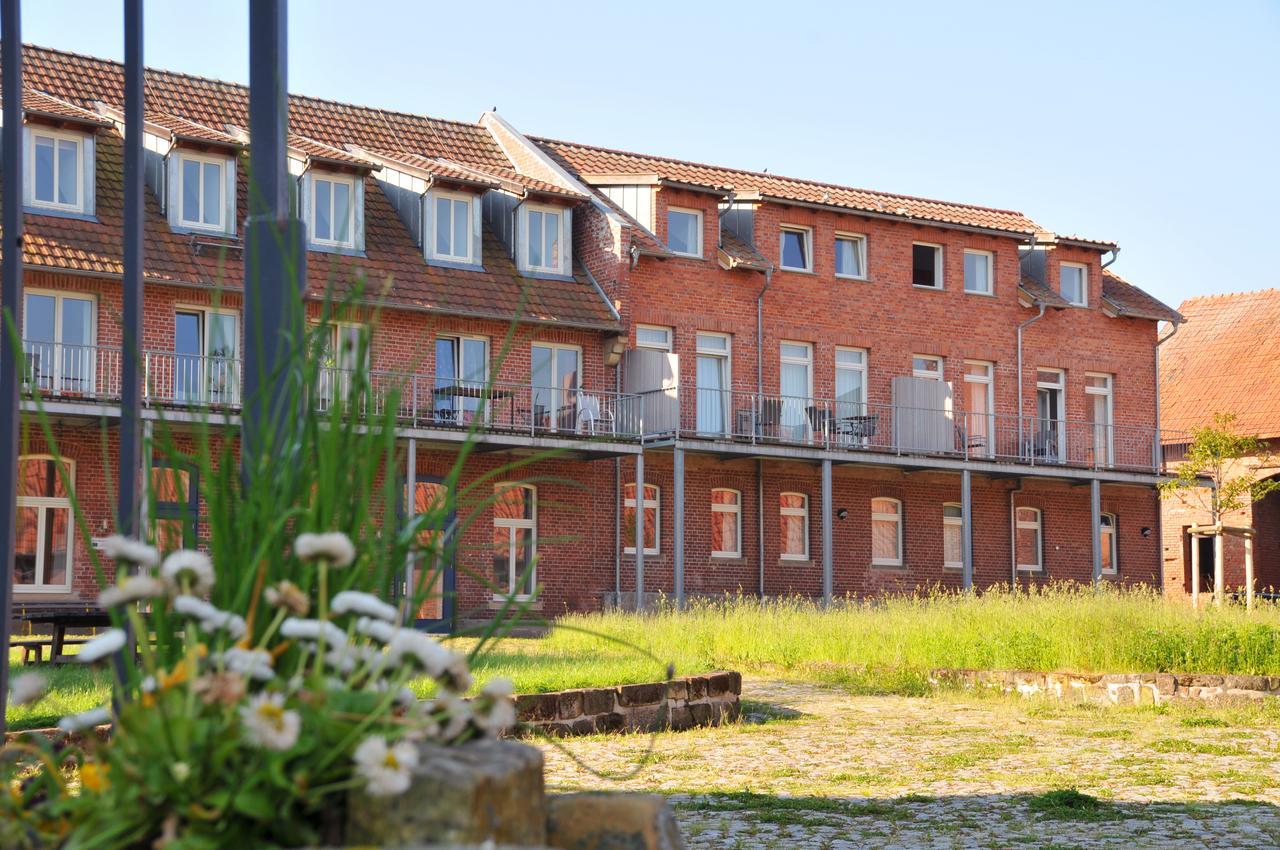 Biohotel Stiftsgut Wilhelmsgluecksbrunn Creuzburg Екстер'єр фото
